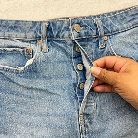 GAP Curvy Cheeky Straight Cut-off Jean Shorts Women's 10 30 - Picture 5 of 8